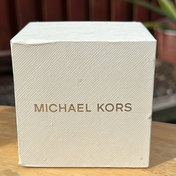 Michael Kors Ritz Pavé Rose Gold-Tone Watch - Picture 10 of 11